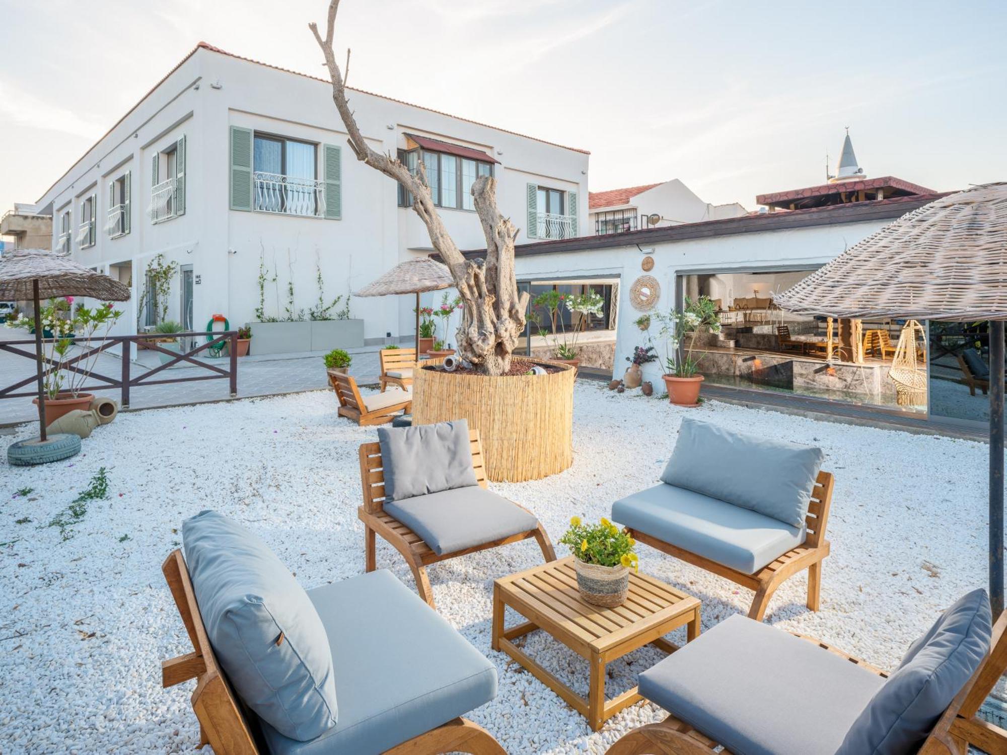 Cumbalica Garden Hotel Çeşme Exterior foto